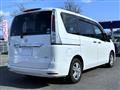 2011 Nissan Serena