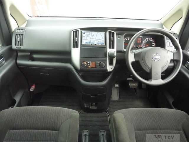 2009 Nissan Serena