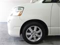 2005 Toyota Noah