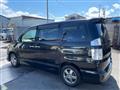 2007 Toyota Voxy