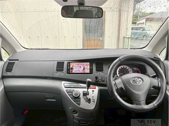 2008 Toyota Isis