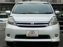 2009 Toyota Isis