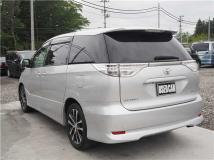 2013 Toyota Estima