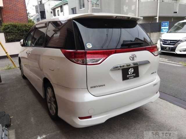 2011 Toyota Estima