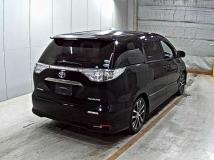 2015 Toyota Estima