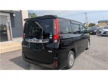 2015 Toyota Noah