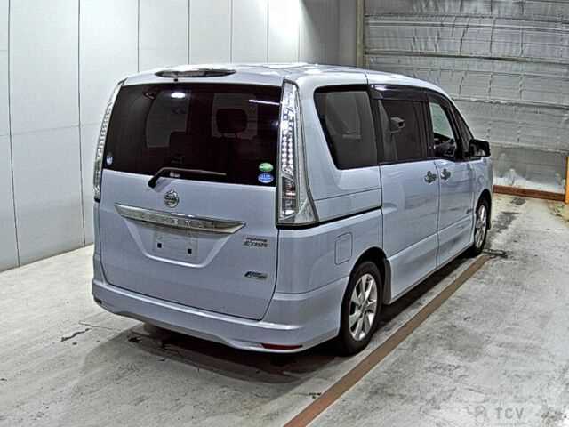 2013 Nissan Serena
