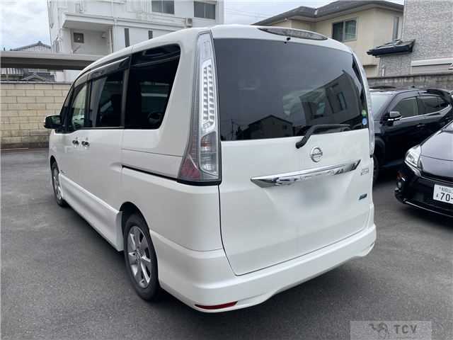 2013 Nissan Serena