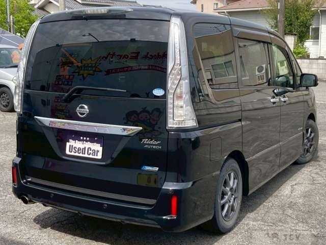 2015 Nissan Serena