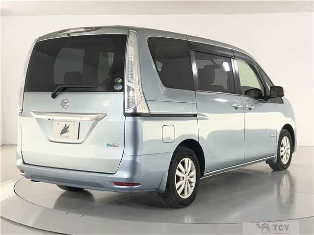 2013 Nissan Serena