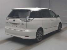 2013 Toyota Estima Hybrid