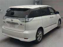 2011 Toyota Estima Hybrid