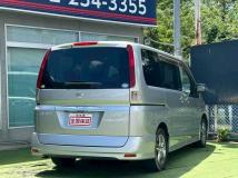2010 Nissan Serena