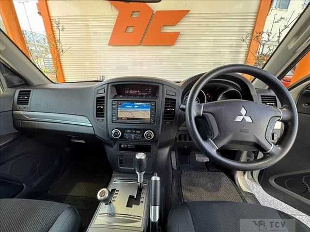 2008 Mitsubishi Pajero