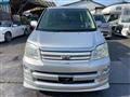 2005 Toyota Noah