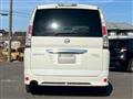 2005 Nissan Serena