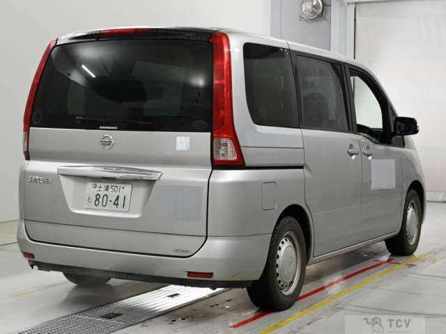 2010 Nissan Serena