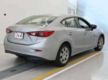 2015 Mazda Axela