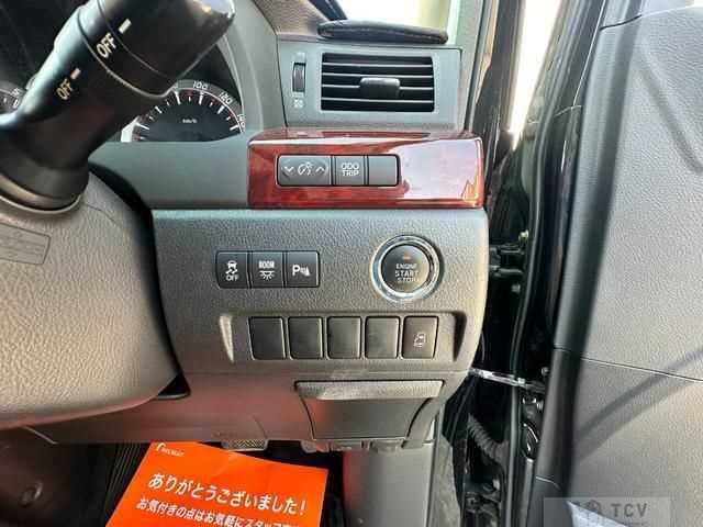 2010 Toyota Vellfire