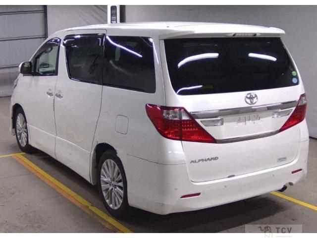 2013 Toyota Alphard
