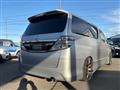 2011 Toyota Vellfire