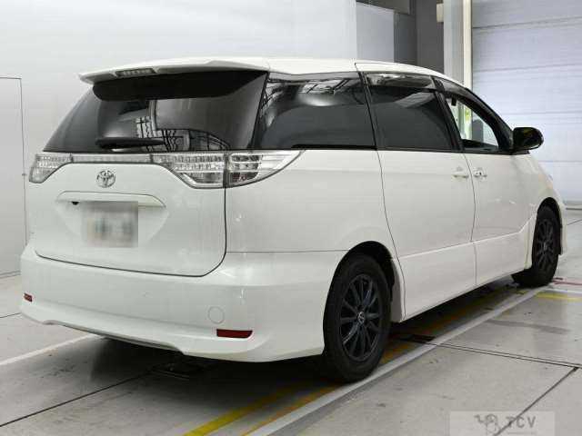 2014 Toyota Estima