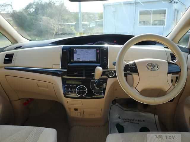 2013 Toyota Estima