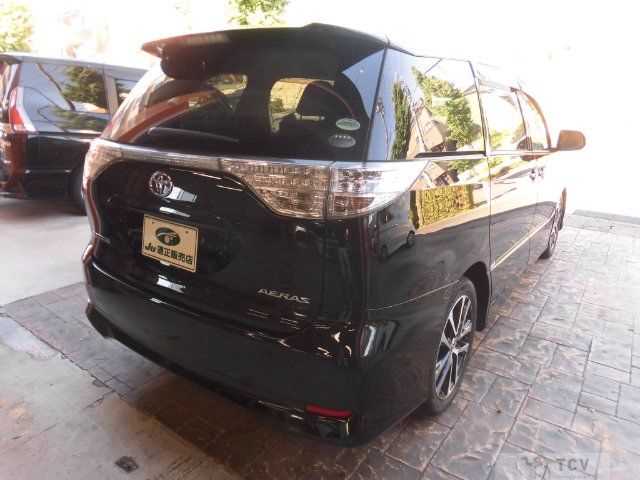 2013 Toyota Estima