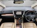 2015 Toyota Alphard