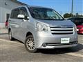 2010 Toyota Noah