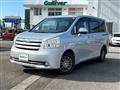 2010 Toyota Noah
