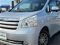 2010 Toyota Noah