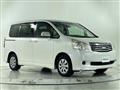 2013 Toyota Noah
