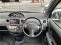 2011 Toyota Sienta