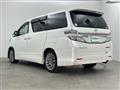 2014 Toyota Vellfire