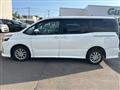 2014 Toyota Voxy