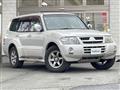 2005 Mitsubishi Pajero