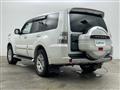 2013 Mitsubishi Pajero