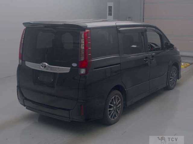 2015 Toyota Noah