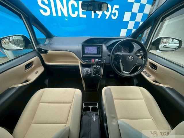 2014 Toyota Noah