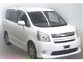 2007 Toyota Noah