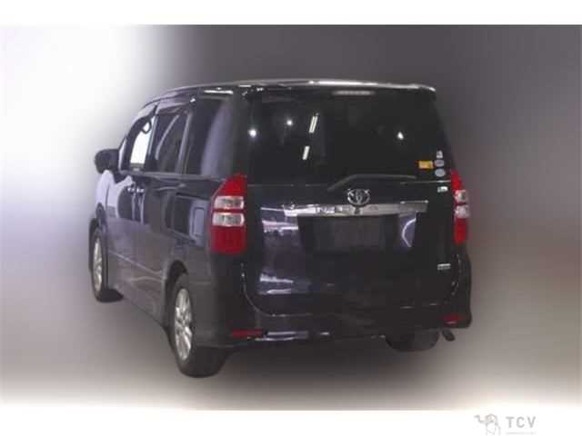 2012 Toyota Noah