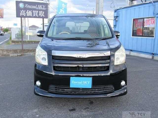 2009 Toyota Noah