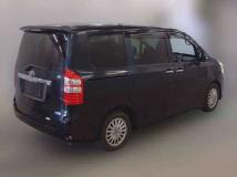 2013 Toyota Noah