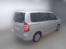 2013 Toyota Noah