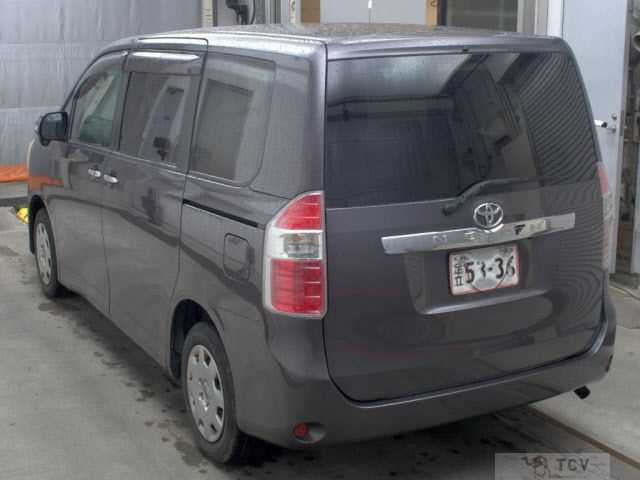 2009 Toyota Noah