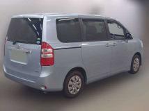 2012 Toyota Noah