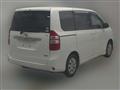 2013 Toyota Noah