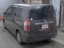 2010 Toyota Noah