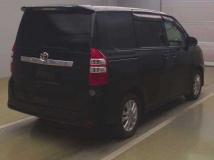 2013 Toyota Noah
